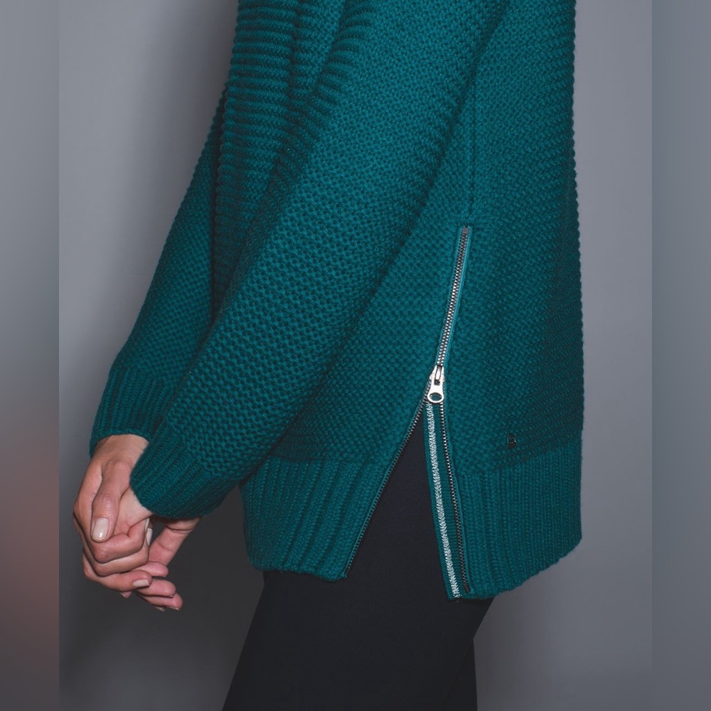 Lululemon Karma Kurmasana Sweater Forage Teal Medium 8 Chunky Merino Turtleneck - Picture 4 of 9